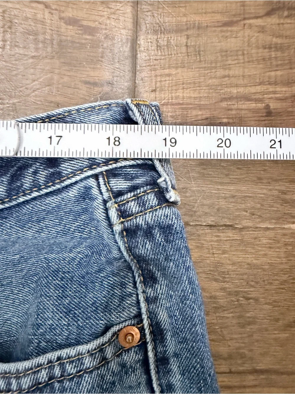 Levi’s 505 Regular Fit Jeans Men’s W40 L30 Medium Wash Straight Leg 100% Cotton
